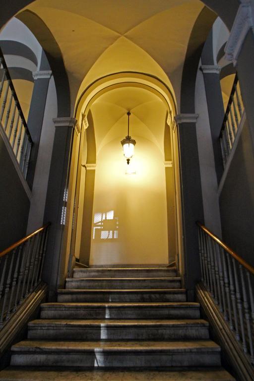 Casa Dante - Historic Apartment In The Perfect Naples Location المظهر الخارجي الصورة