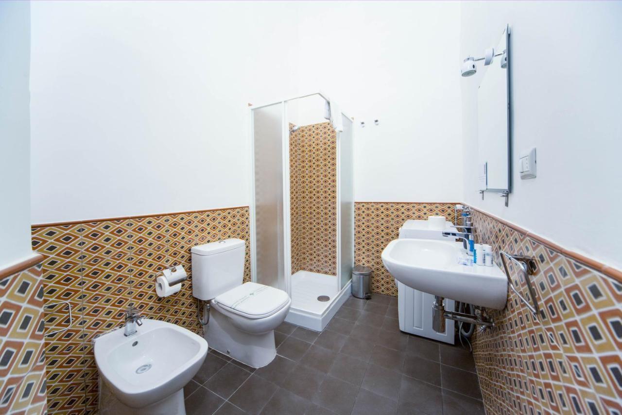 Casa Dante - Historic Apartment In The Perfect Naples Location المظهر الخارجي الصورة